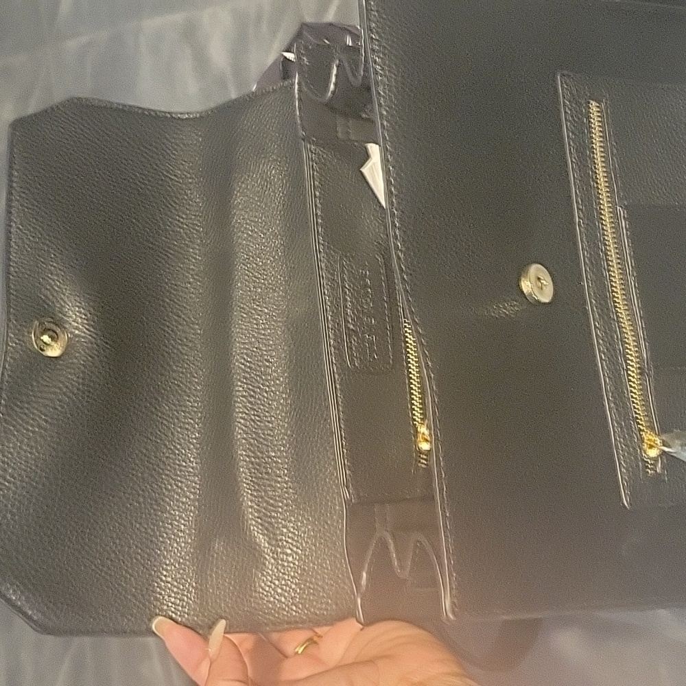 Purse - Picture 3 of 4